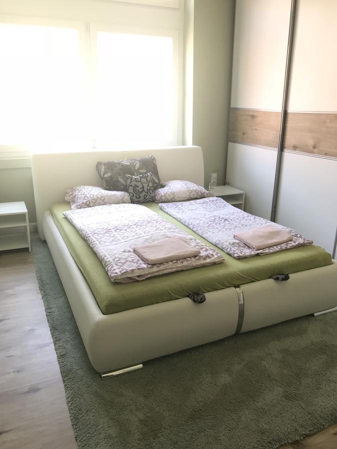 Gozsdu Glamour Apartment Budapeste Exterior foto